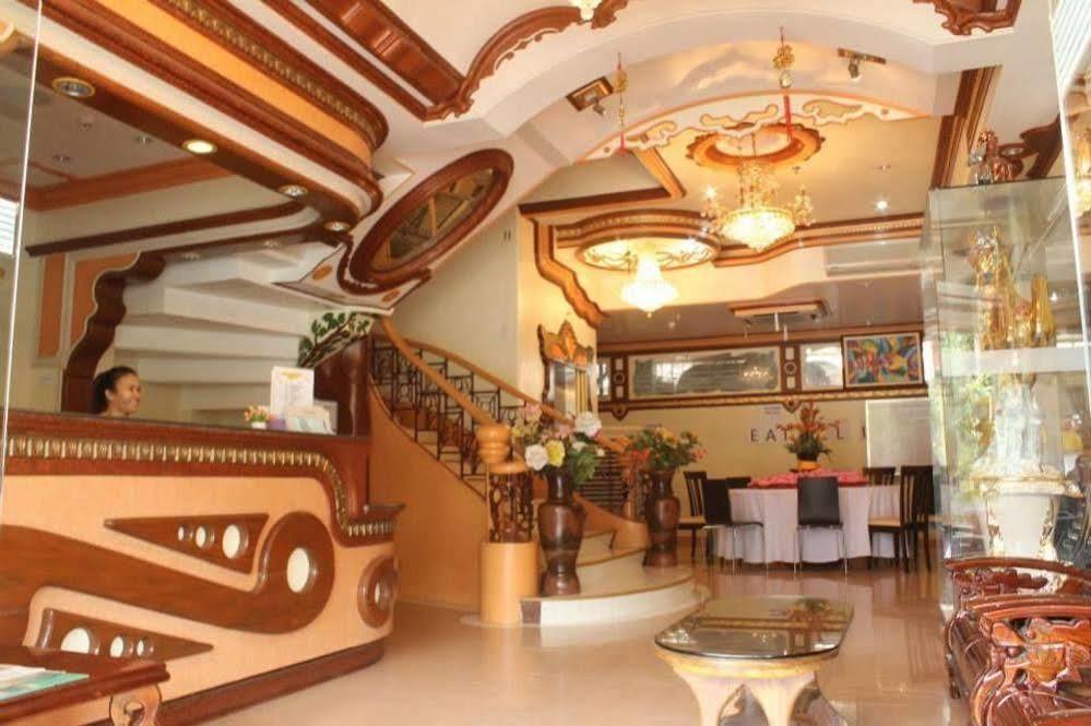Golden Stallion Suites Кагаян-де-Оро Экстерьер фото